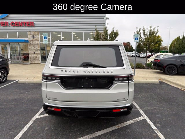 Used 2022 Jeep Grand Wagoneer Series III w/ Rear Seat Video Group 1 AWD/4WD image 4