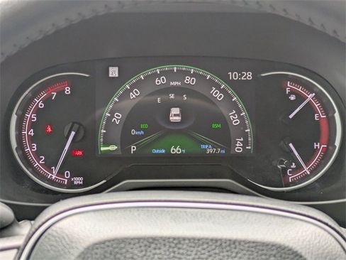 Used 2025 Toyota RAV4 XLE Premium image 31