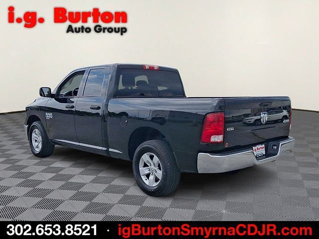 Used 2024 RAM 1500 Classic SLT AWD/4WD image 4