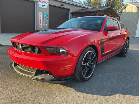 Used 2012 Ford Mustang Boss 302 w/ Boss 302 Accessory Pkg RWD image 3