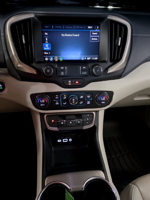Used 2024 GMC Terrain Denali w/ Denali Premium Package AWD/4WD image 30