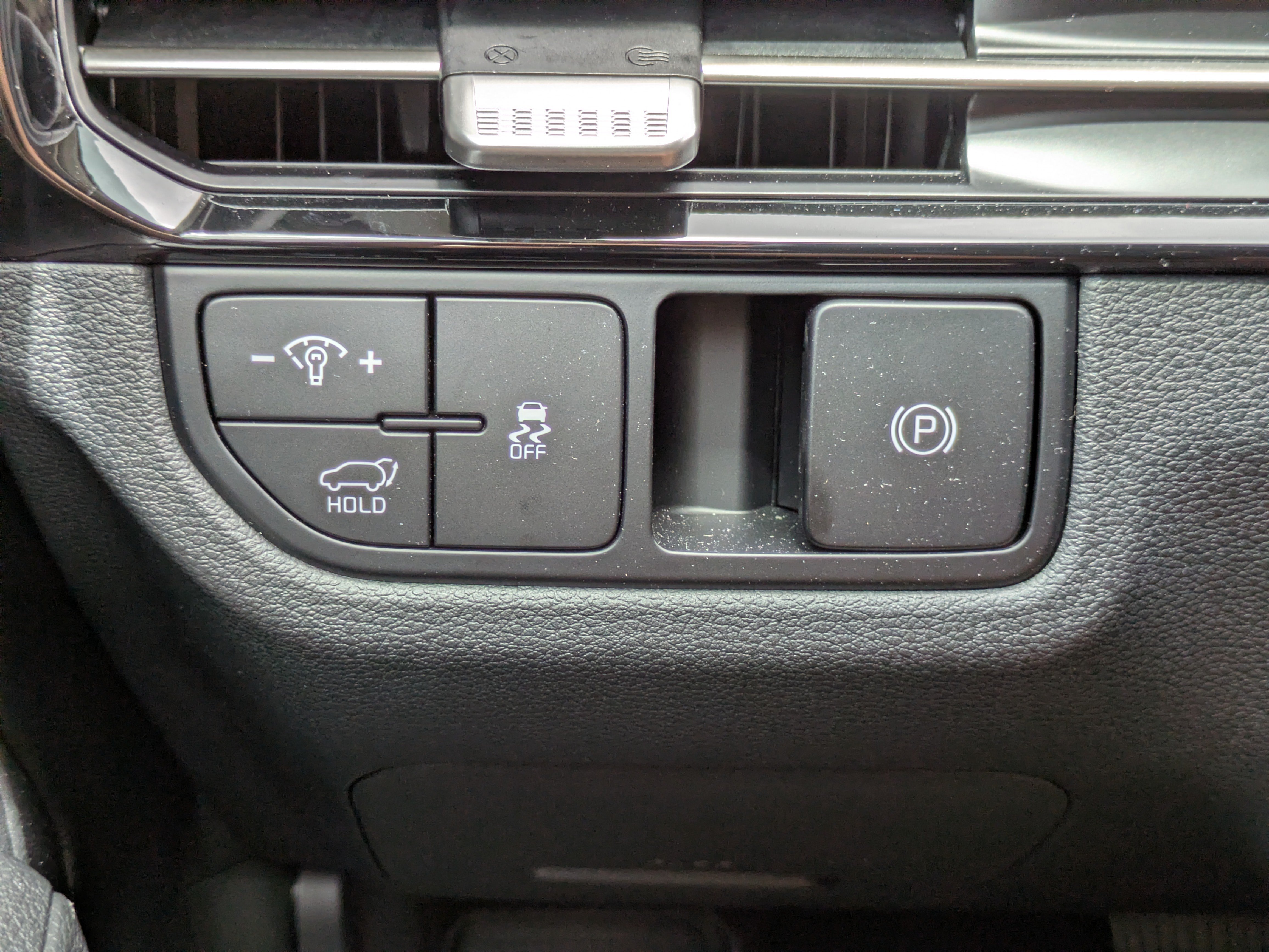 New 2026 Kia Sportage SX FWD image 37