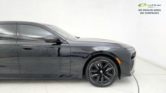 Used 2025 BMW i7 eDrive50 w/ M Sport Package RWD image 23