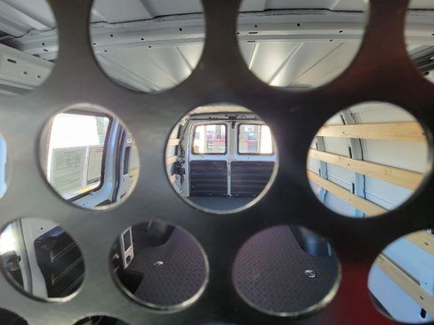 Used 2024 GMC Savana 2500 w/ Driver Convenience Package image 19