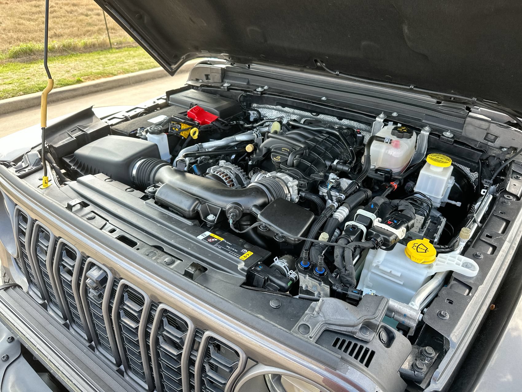 Used 2024 Jeep Gladiator Rubicon AWD/4WD image 25