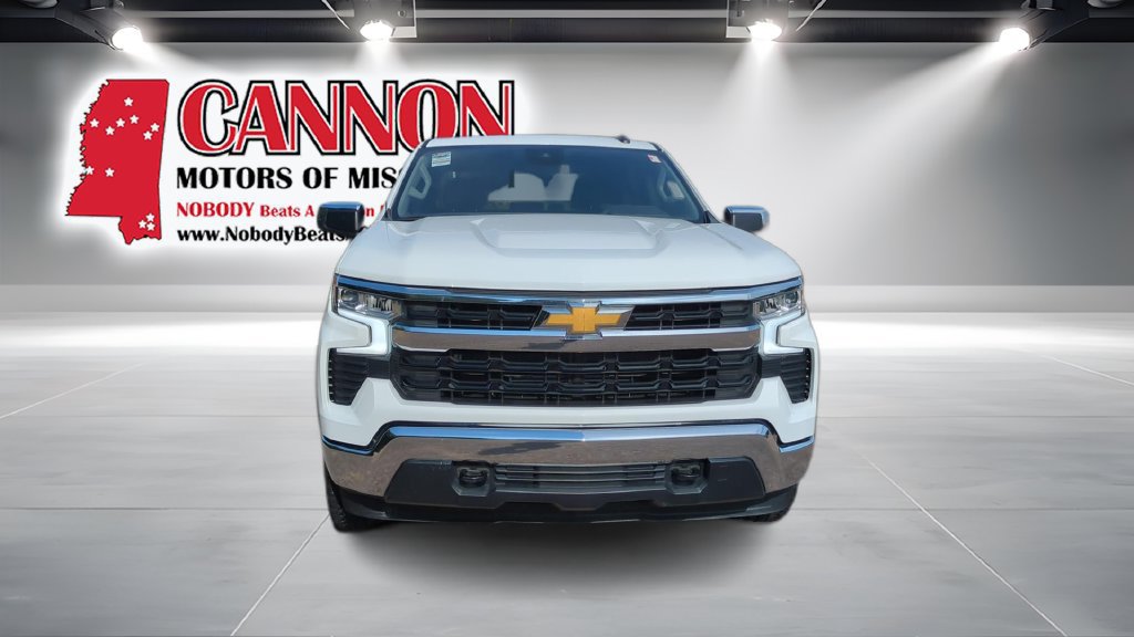 Used 2024 Chevrolet Silverado 1500 LT AWD/4WD image 2