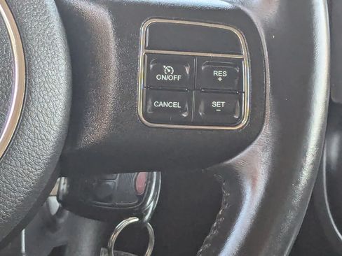 Used 2016 Jeep Patriot Latitude FWD image 17