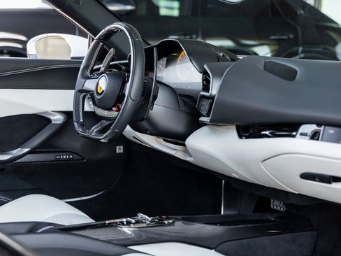 Used 2022 Ferrari 296 GTB image 39