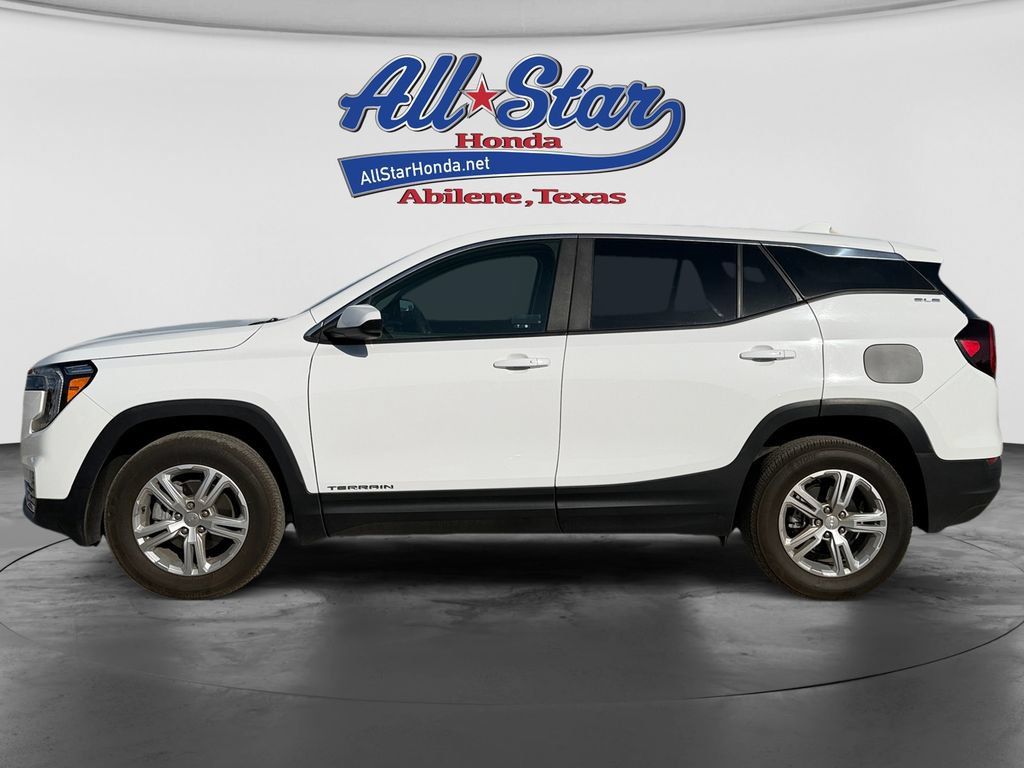 Used 2024 GMC Terrain SLE AWD/4WD image 8