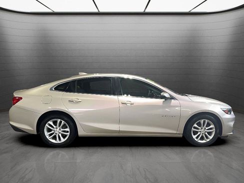 Used 2016 Chevrolet Malibu LT image 6