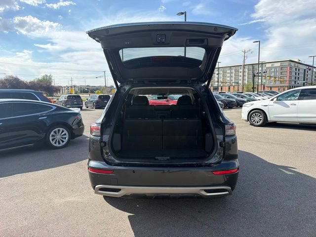 Used 2025 Mitsubishi Outlander SE AWD/4WD image 7