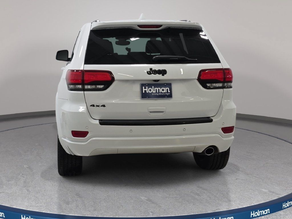 Used 2018 Jeep Grand Cherokee Altitude AWD/4WD image 7
