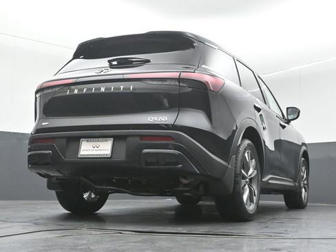 Certified 2025 INFINITI QX60 Luxe image 37