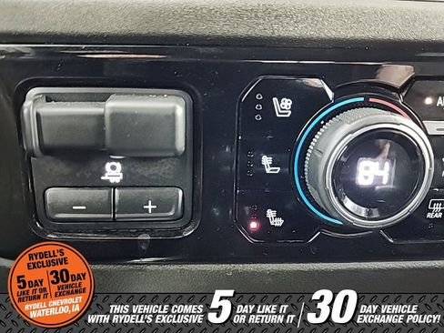 Certified 2023 Chevrolet Silverado 1500 High Country w/ Technology Package image 32