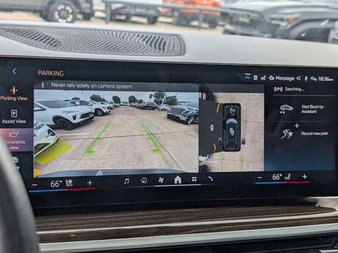 Used 2025 BMW X7 xDrive40i w/ Premium Package image 13