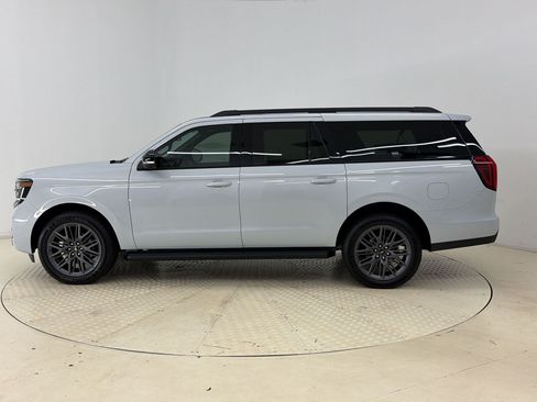 Used 2026 Ford Expedition Max Platinum w/ Stealth Appearance Package AWD/4WD image 2