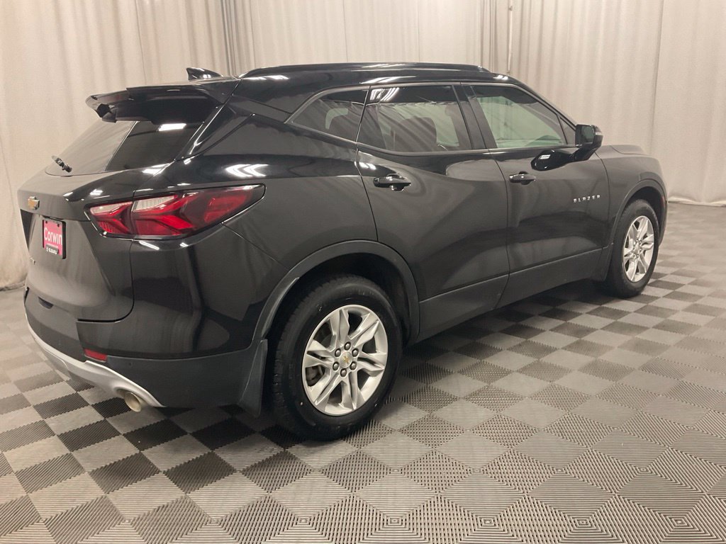 Used 2019 Chevrolet Blazer LT FWD image 2