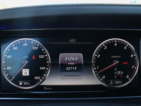 Used 2016 Mercedes-Benz Maybach S 600 image 32
