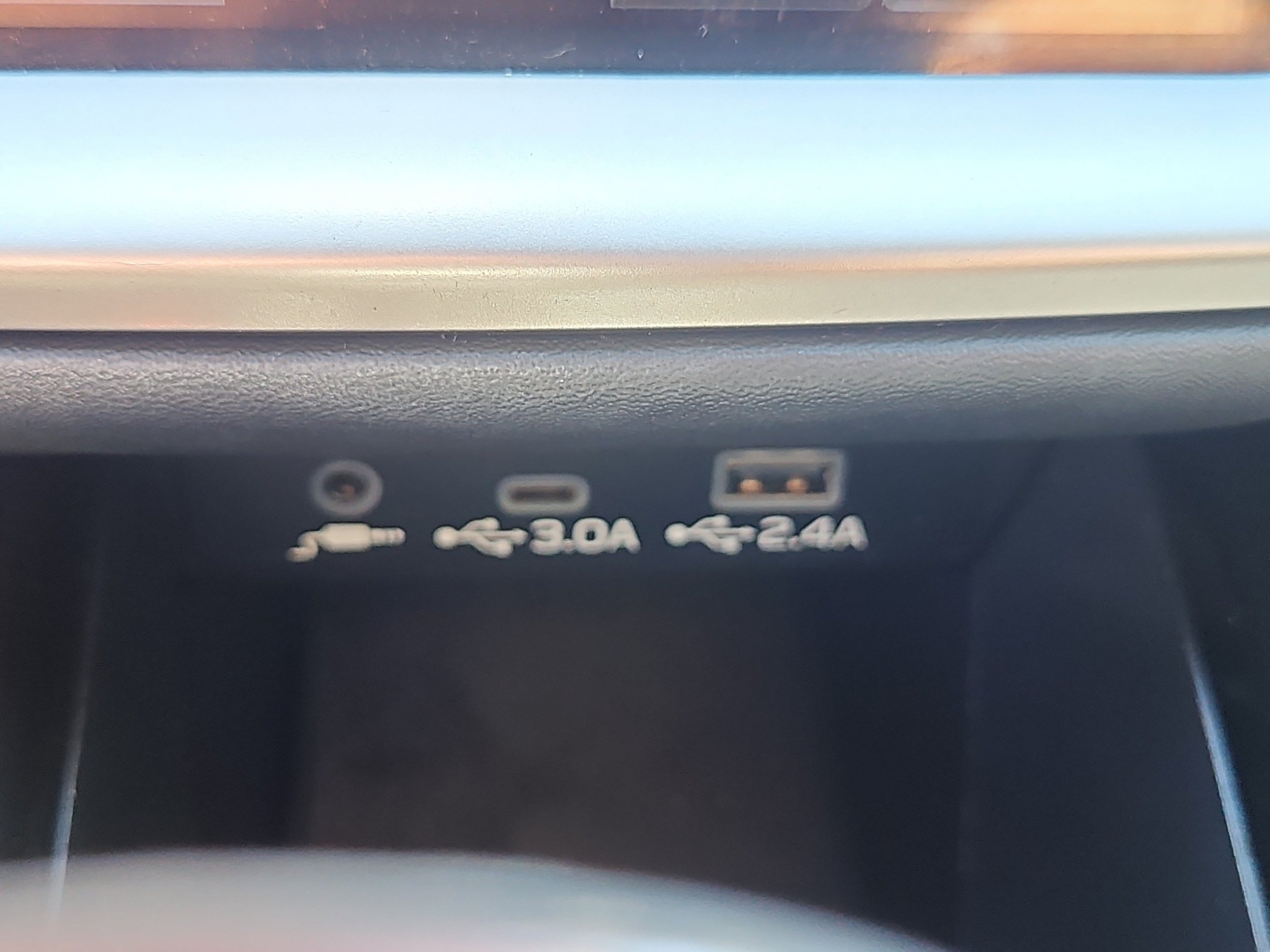 Certified 2024 Subaru Outback Touring AWD/4WD image 11