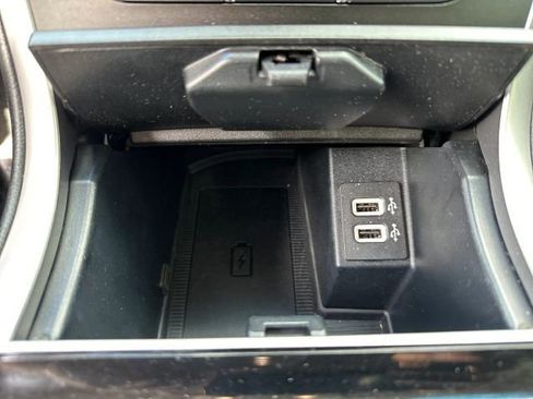 Used 2019 Ford Edge SEL w/ Equipment Group 201A image 17