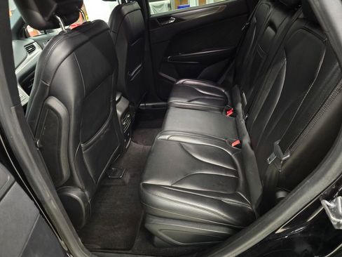 Used 2019 Lincoln MKC Premiere image 27