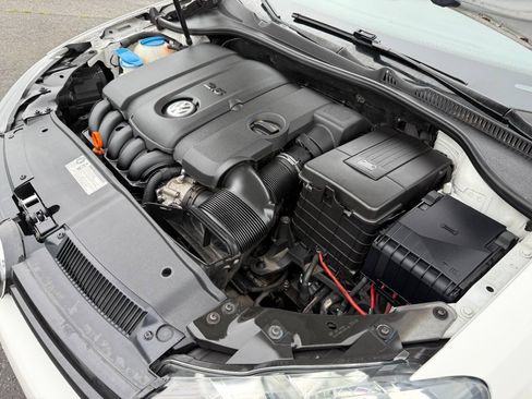 Used 2011 Volkswagen Jetta S FWD image 32