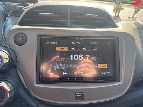 Used 2010 Honda Fit Sport image 15