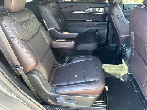 Used 2025 Ford Explorer Platinum w/ Ultimate Package image 14