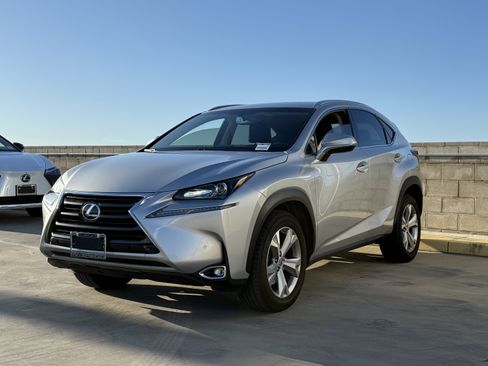 Used 2017 Lexus NX 200t FWD image 7
