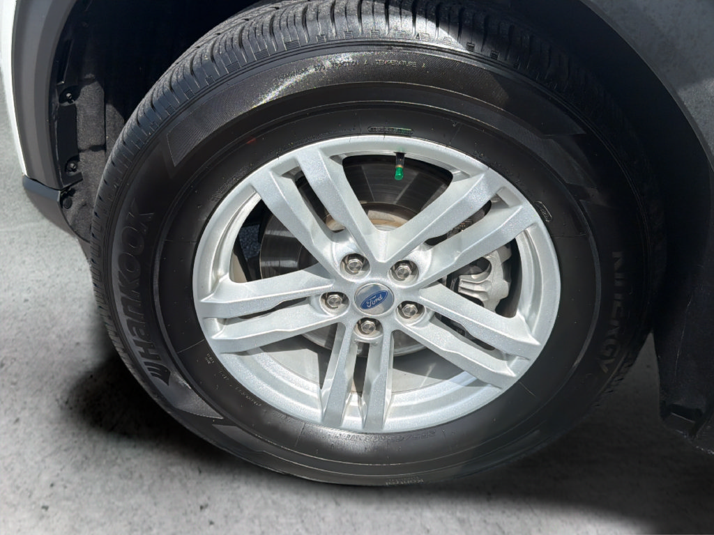 Used 2023 Ford Explorer XLT RWD image 55