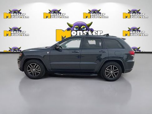 Used 2018 Jeep Grand Cherokee Trailhawk w/ Trailhawk Luxury Group AWD/4WD image 8