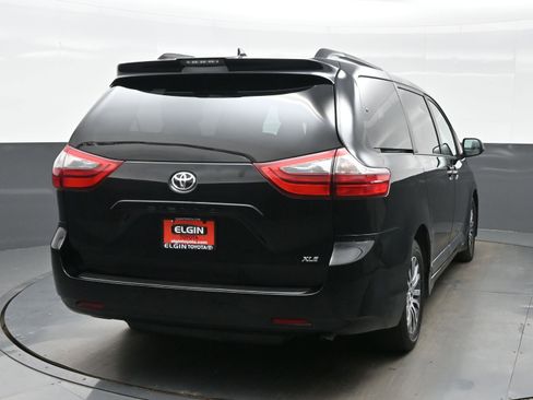 Used 2020 Toyota Sienna XLE FWD image 5