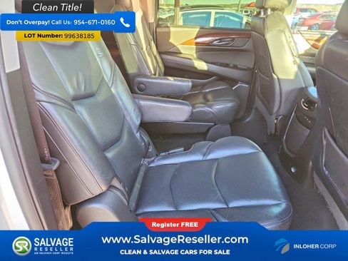 Used 2018 Cadillac Escalade ESV Premium Luxury image 15
