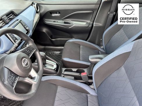 Used 2023 Nissan Versa SV FWD image 17