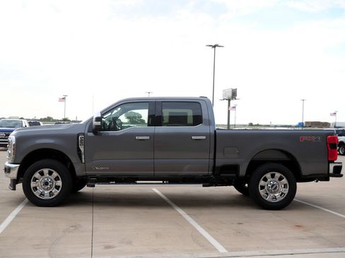 New 2026 Ford F250 Lariat w/ Lariat Premium Package AWD/4WD image 3