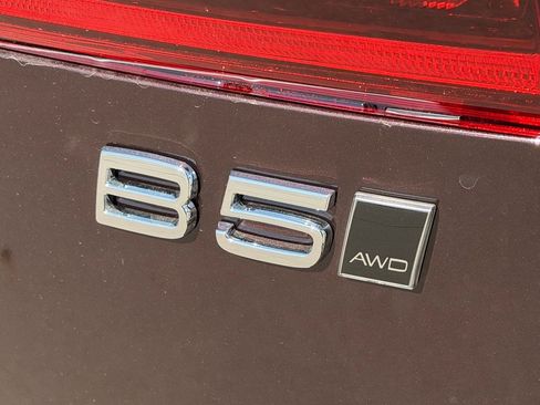 New 2027 Volvo XC60 B5 Ultra AWD/4WD image 6