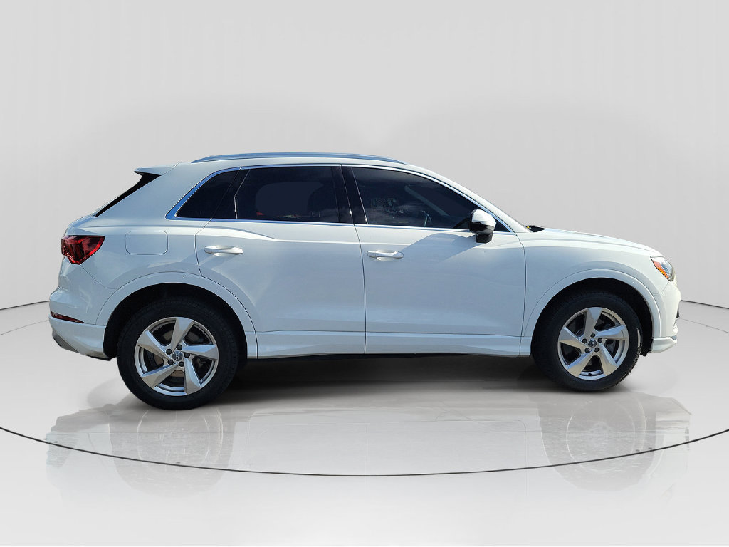 Used 2020 Audi Q3 2.0T Premium w/ Convenience Package AWD/4WD image 8