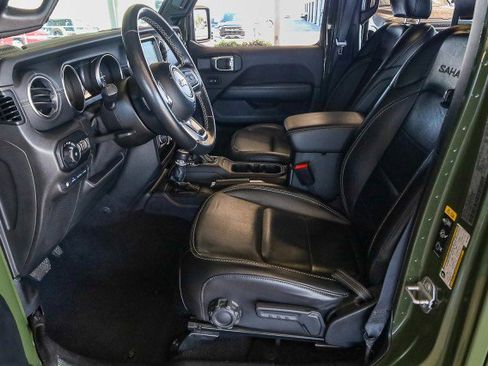 Used 2021 Jeep Wrangler Unlimited Sahara image 9