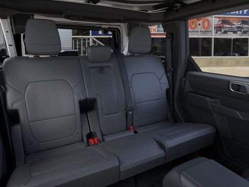 New 2025 Ford Bronco Badlands image 11