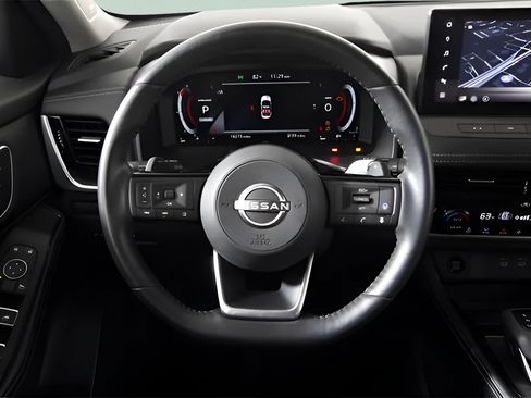 Used 2024 Nissan Rogue Platinum w/ Platinum Premium Package FWD image 35