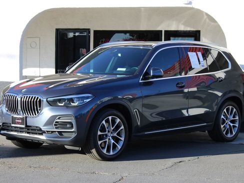 Used 2022 BMW X5 sDrive40i w/ Premium Package image 1