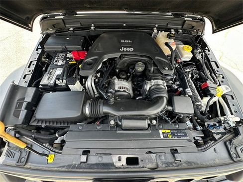 Used 2019 Jeep Wrangler Sport image 28