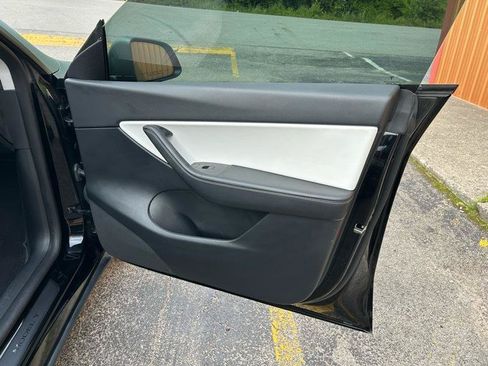 Used 2021 Tesla Model Y Performance AWD/4WD image 11