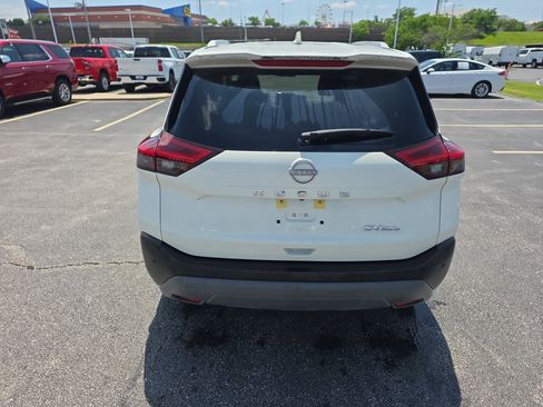 Used 2023 Nissan Rogue SV w/ SV Premium B Package AWD/4WD image 5