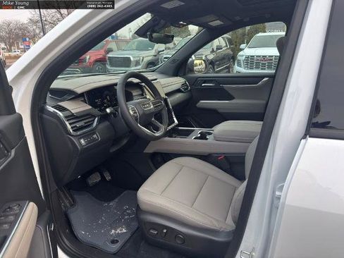 New 2026 GMC Acadia Elevation w/ Elevation Premium Package image 17