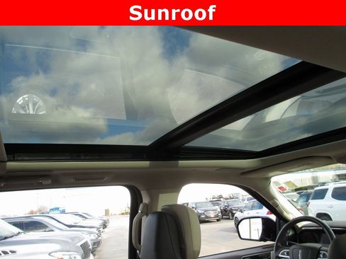 Used 2022 Lincoln Navigator Reserve image 13