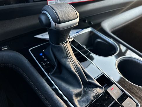 New 2026 Toyota Sienna Platinum AWD/4WD image 16