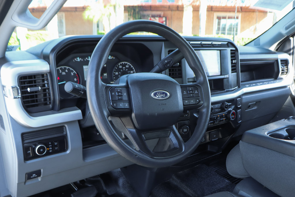 Used 2023 Ford F250 XL w/ XL Chrome Package RWD image 23