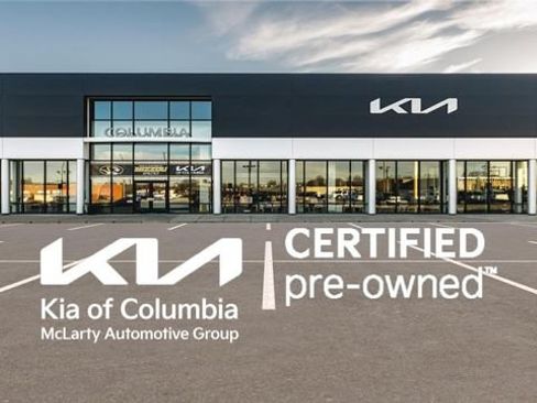 Used 2021 Kia Forte GT-Line w/ GT-Line Premium Package FWD image 2