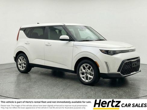 Used 2025 Kia Soul LX w/ LX Technology Package image 1